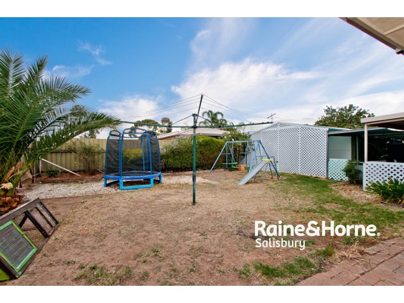 1 Commodore Parade, Andrews Farm SA 5114