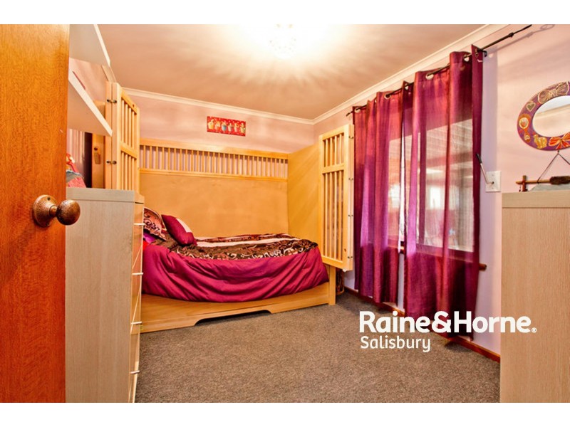 26 Alabar Crescent, Globe Derby Park SA 5110