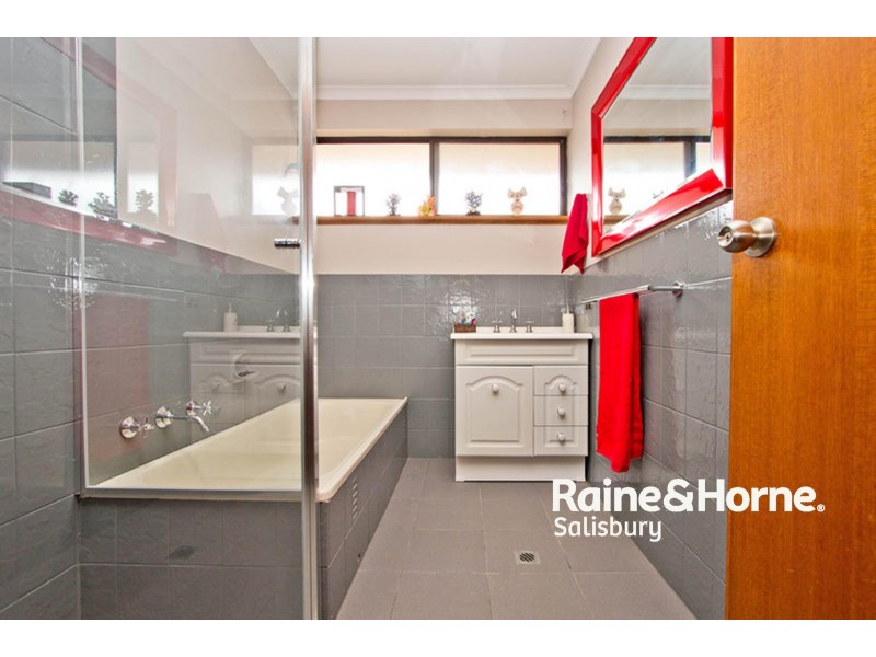 26 Alabar Crescent, Globe Derby Park SA 5110