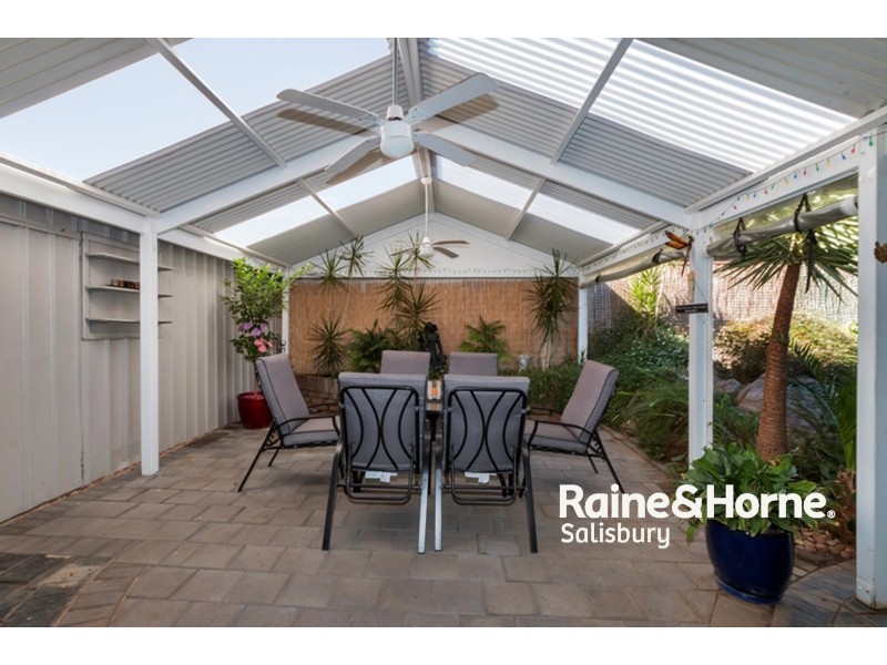 22 Kosmina Crescent, Hillbank SA 5112