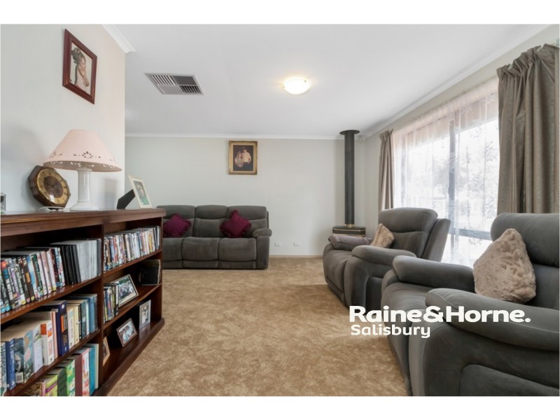 3 Blaess Drive, Paralowie SA 5108