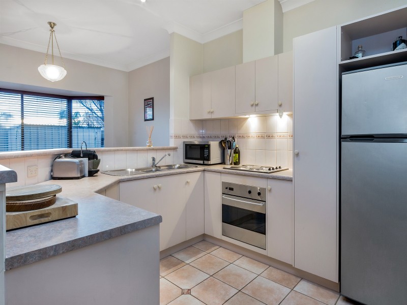 5 Lockwood Drive, Greenwith SA 5125