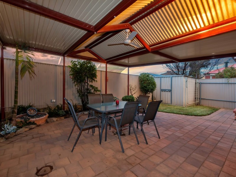 5 Lockwood Drive, Greenwith SA 5125