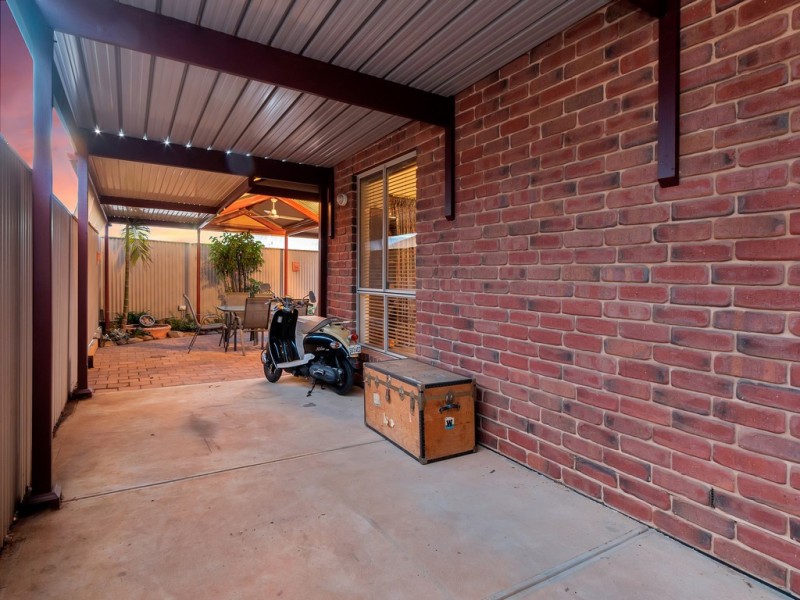 5 Lockwood Drive, Greenwith SA 5125