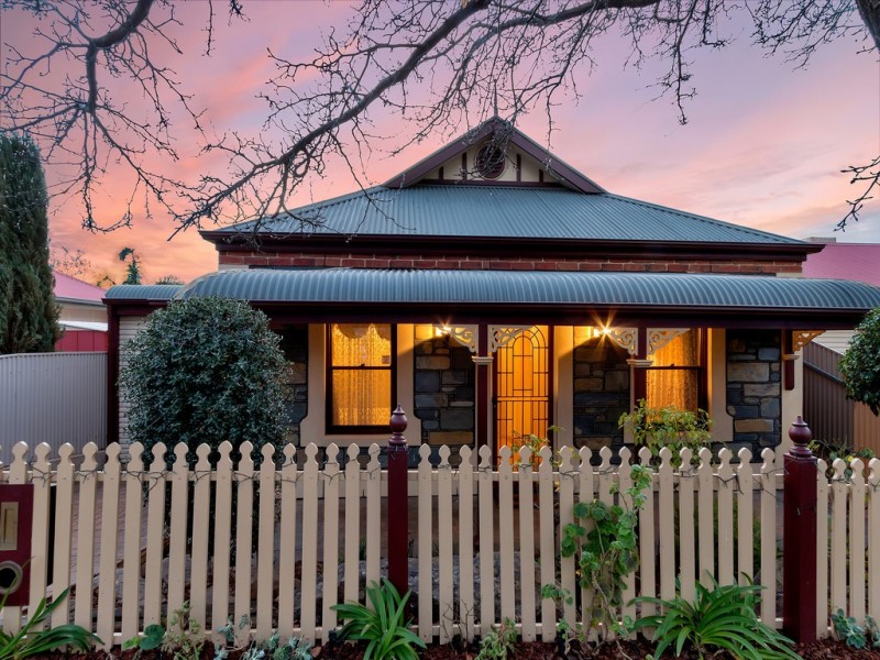 5 Lockwood Drive, Greenwith SA 5125