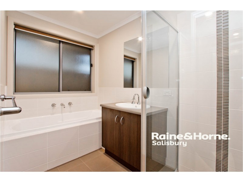 16A Armagh Crescent, Salisbury Downs SA 5108