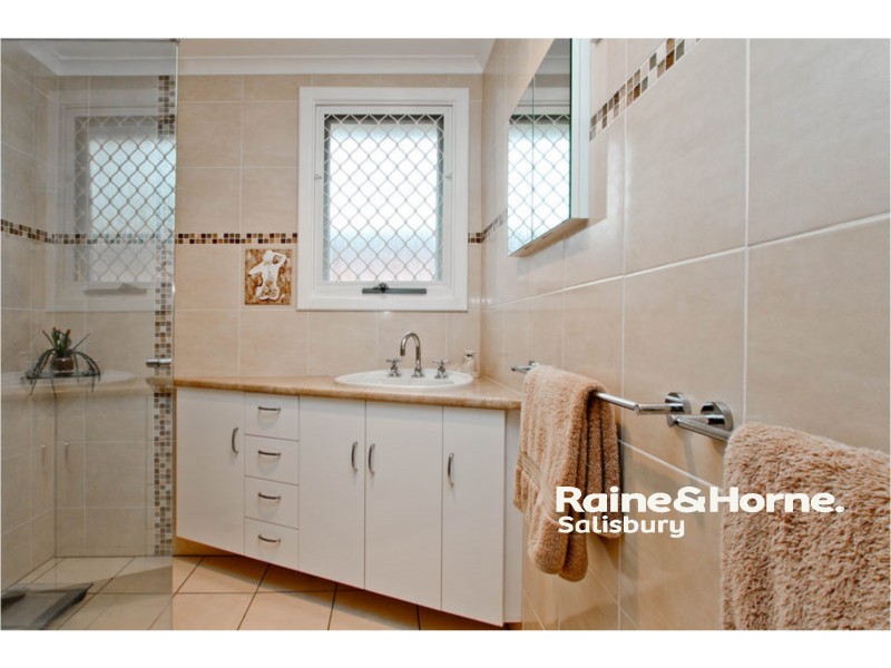 18 Underdown Road, Elizabeth South SA 5112