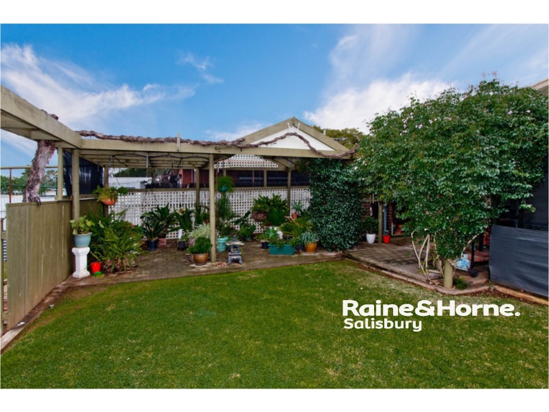 18 Underdown Road, Elizabeth South SA 5112