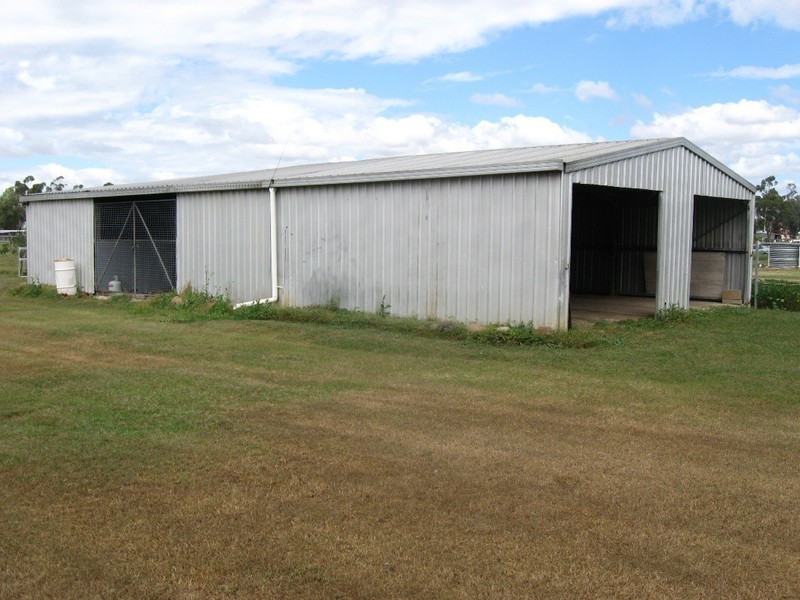 45 Beale Street, Oakey QLD 4401