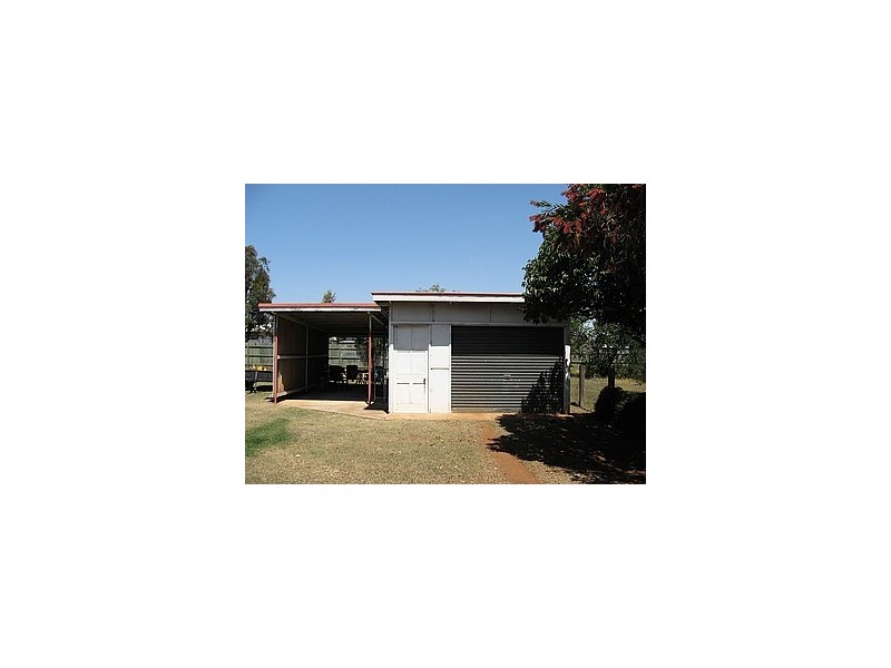 12 Aylmer Street, Oakey QLD 4401