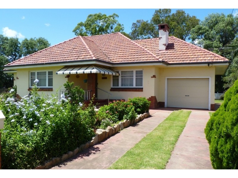 5 BELL STREET, Oakey QLD 4401