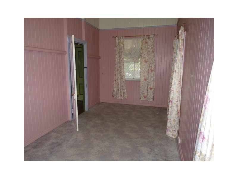 152 Kent Street, Oakey QLD 4401