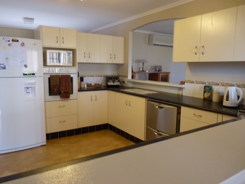 31 Federal Street, Oakey QLD 4401