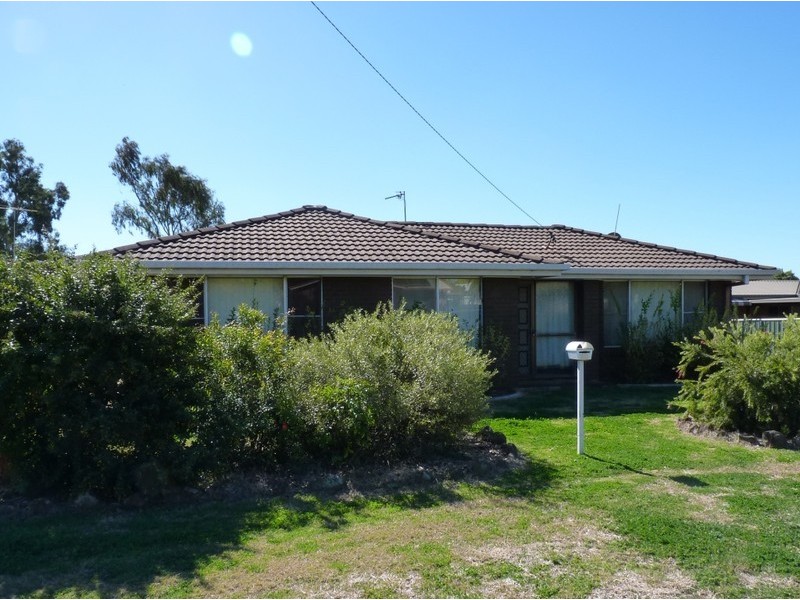 10 Hass Street, Oakey QLD 4401