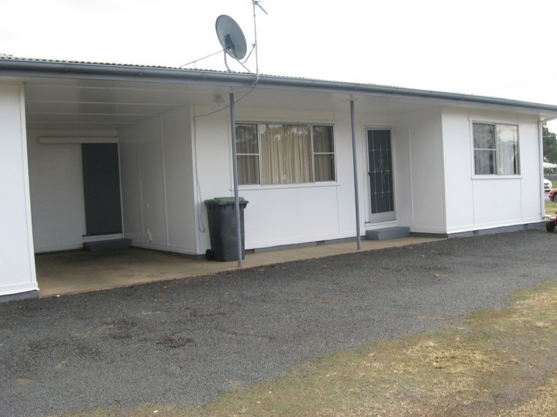 1/107 Bridge St, Oakey QLD 4401