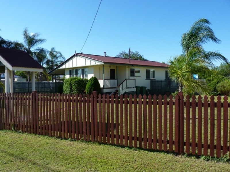 7 James Street, Oakey QLD 4401