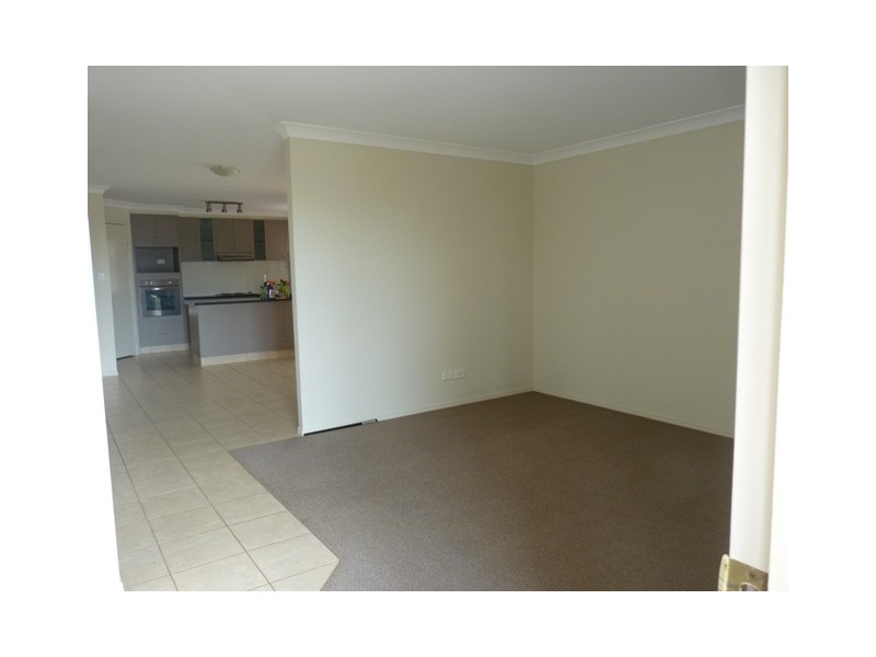 23 Berghofer Drive, Oakey QLD 4401