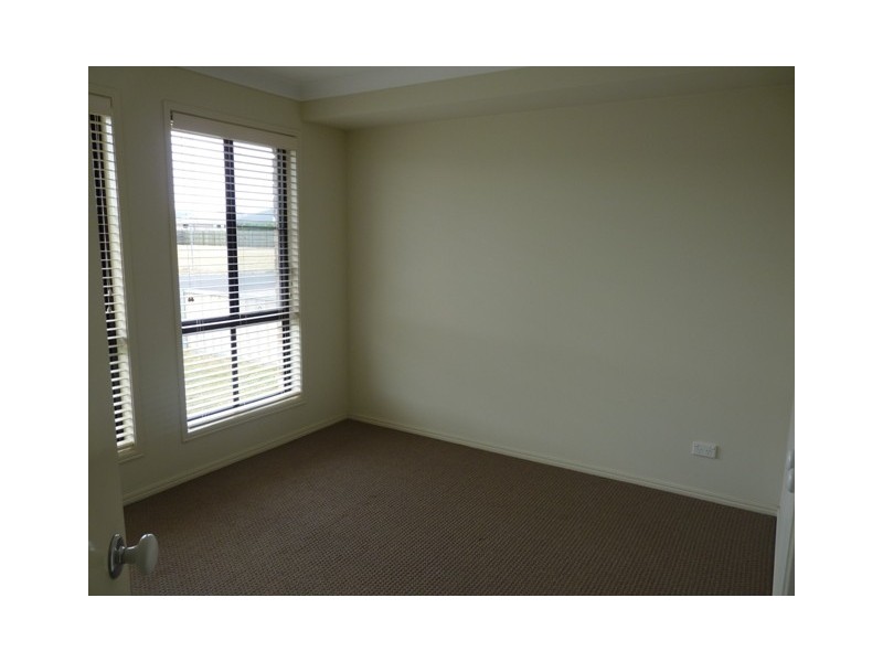 23 Berghofer Drive, Oakey QLD 4401