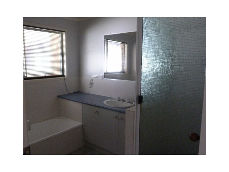 9 Voll Avenue, Oakey QLD 4401