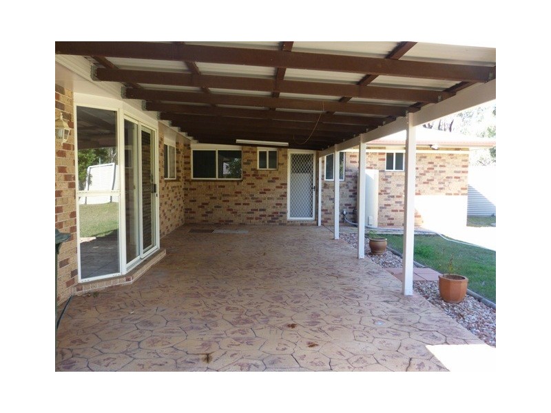 9 Voll Avenue, Oakey QLD 4401