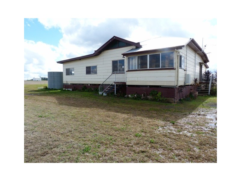 53 Oakey Cooyar Road, Kulpi QLD 4352