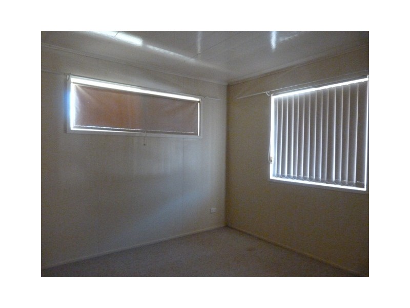 8 King Street, Oakey QLD 4401