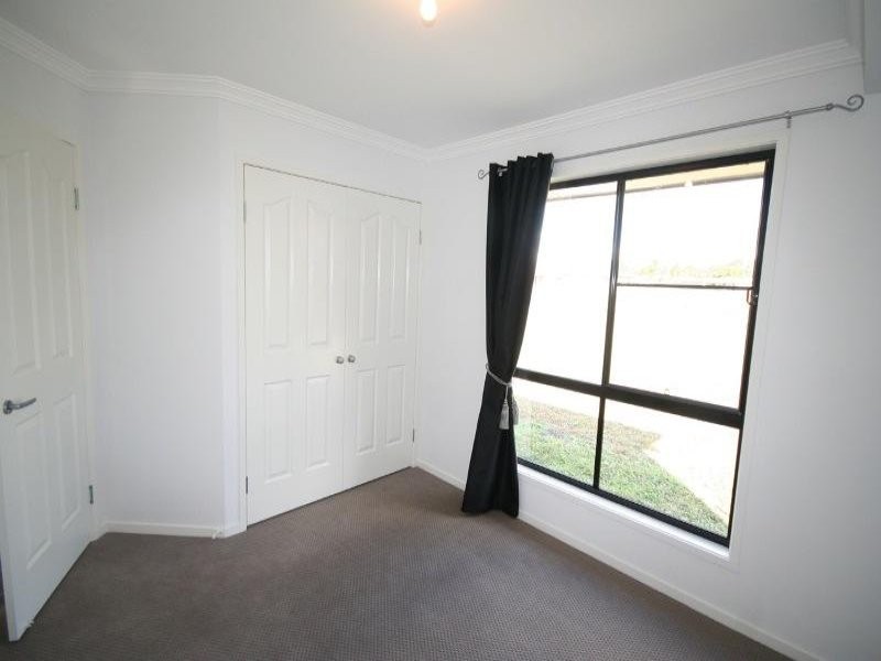 18 Murray Street, Oakey QLD 4401