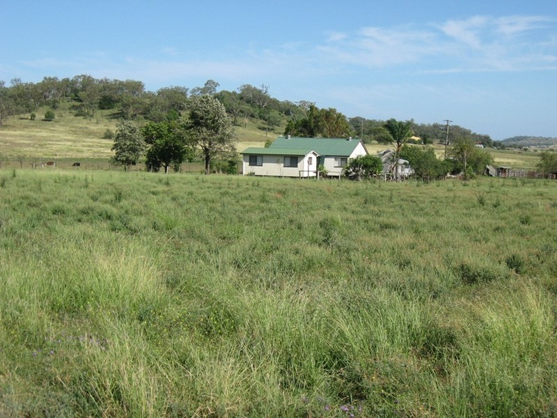 343 Aubigny-Crosshill Road, Biddeston QLD 4401