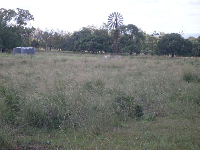 79 Brookvale Park Road, Oakey QLD 4401