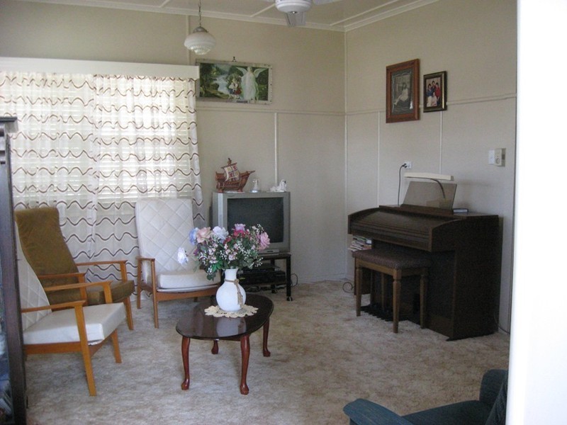 14 McDonald Street, Oakey QLD 4401