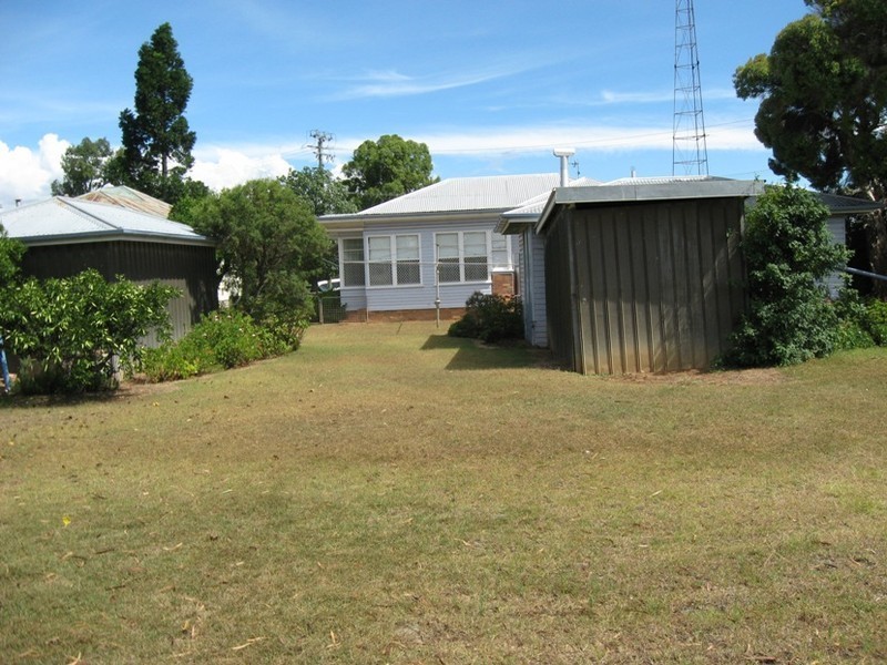 14 McDonald Street, Oakey QLD 4401