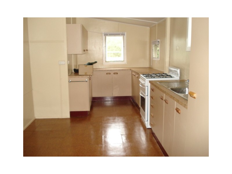 127  Mocatta Street, Goombungee QLD 4354