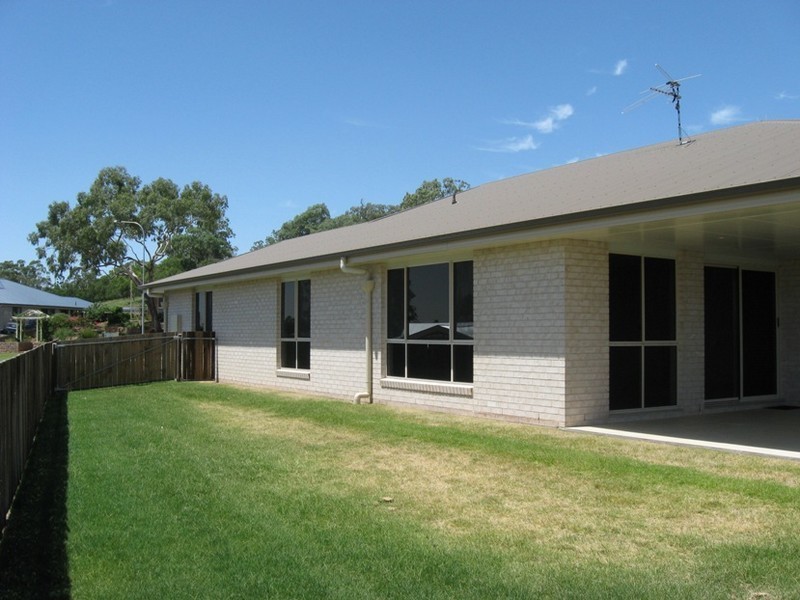 7 Camden Court, Oakey QLD 4401