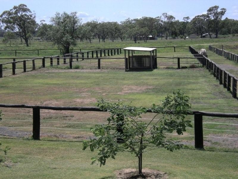 45 Beale Street, Oakey QLD 4401