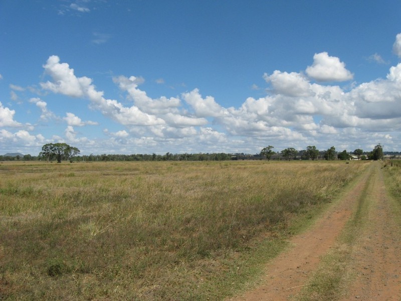 202 Oakey Kelvinaugh Road, Oakey QLD 4401