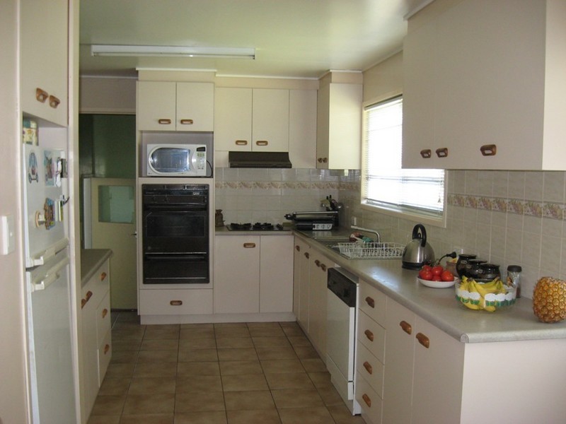 9 Side Street, Mount Tyson QLD 4356