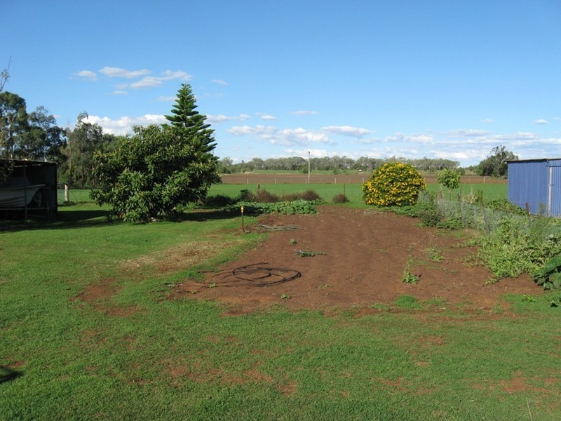 9 Side Street, Mount Tyson QLD 4356