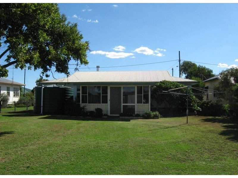 9 Side Street, Mount Tyson QLD 4356