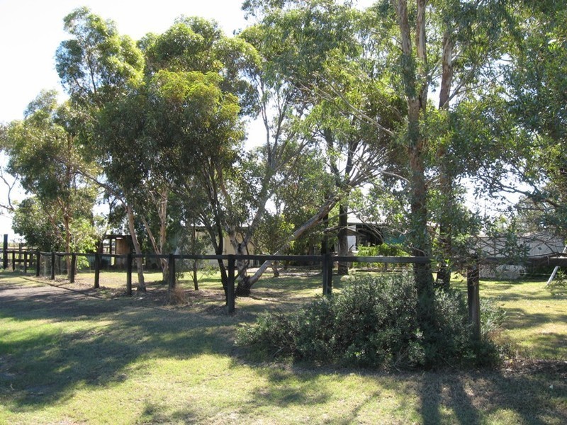 32  West Street, Oakey QLD 4401