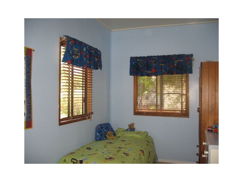 36 Geraghty Street, Cecil Plains QLD 4407