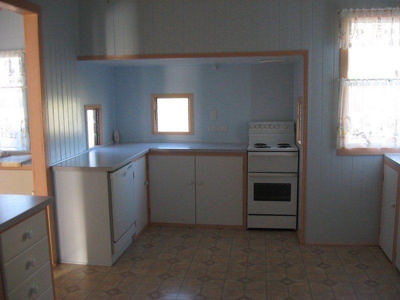 79 Geraghty Street, Cecil Plains QLD 4407