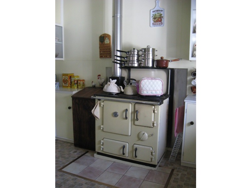 44 Campbell Street, Oakey QLD 4401