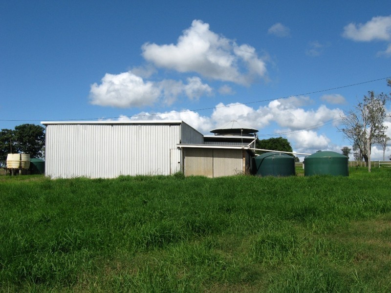 “Oakview” 137 New England H’way, Yarraman QLD 4614