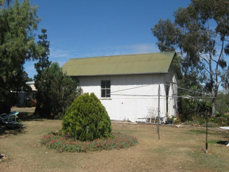 20 Denham Street, Peranga QLD 4352