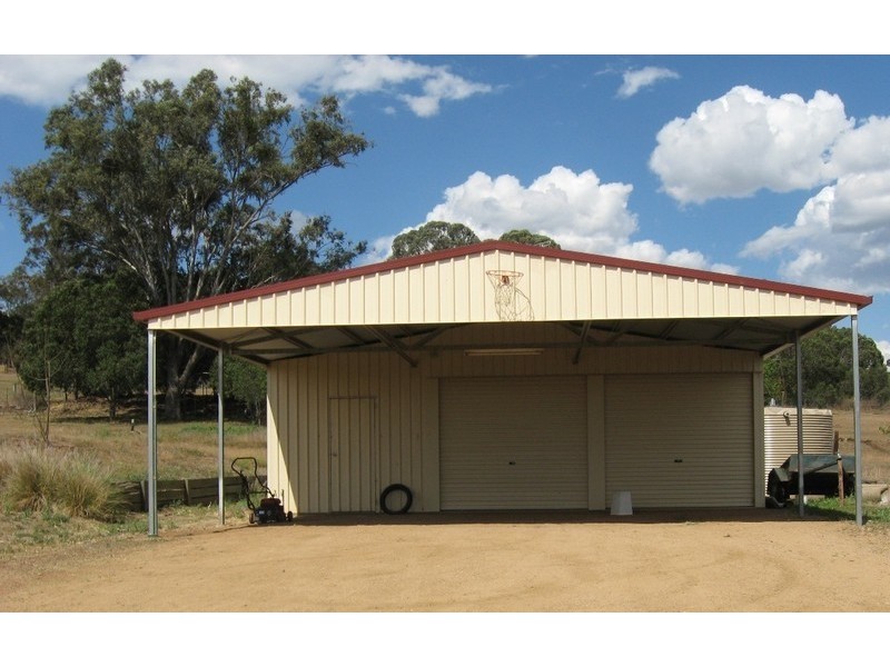 32 Goombunge Road, Kingsthorpe QLD 4400