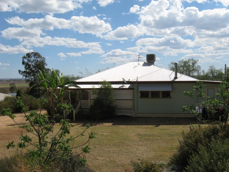 32 Goombunge Road, Kingsthorpe QLD 4400