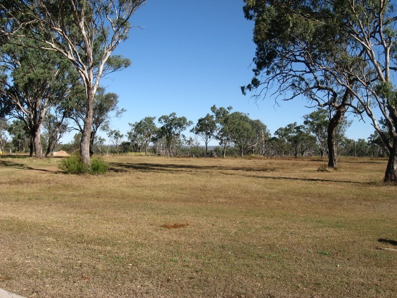 23 Sussex Drive, Oakey QLD 4401