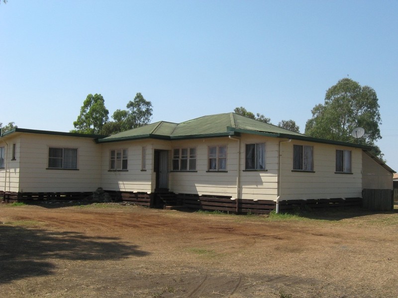 17 Rome Street, Oakey QLD 4401
