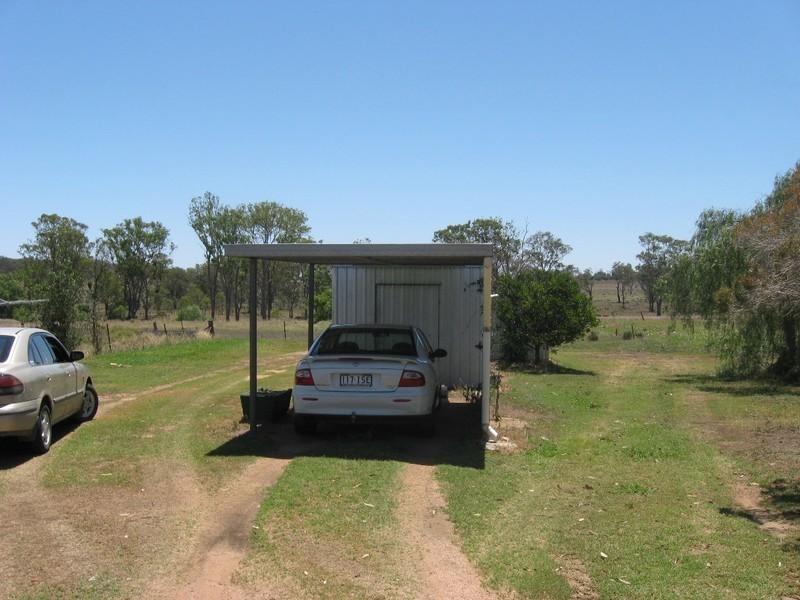 9 Nicholas St, Goombungee QLD 4354