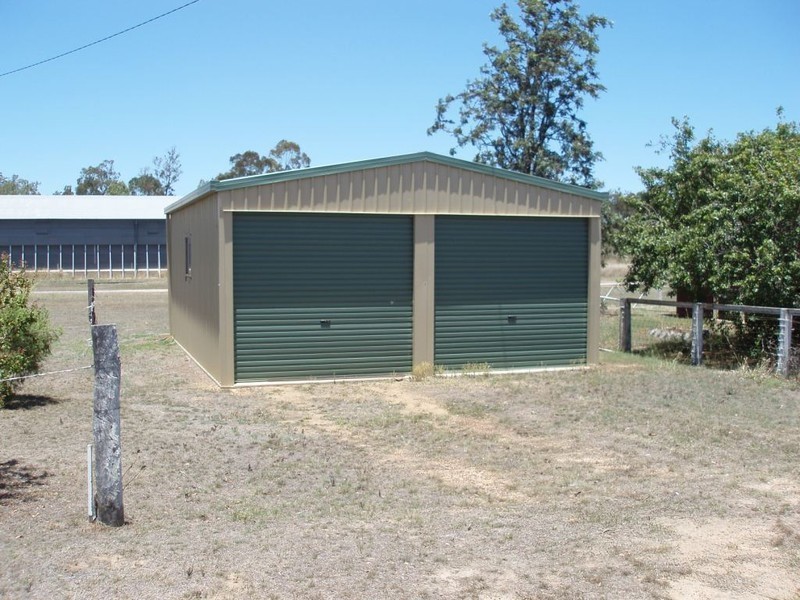 54 Taylor Street, Cecil Plains QLD 4407